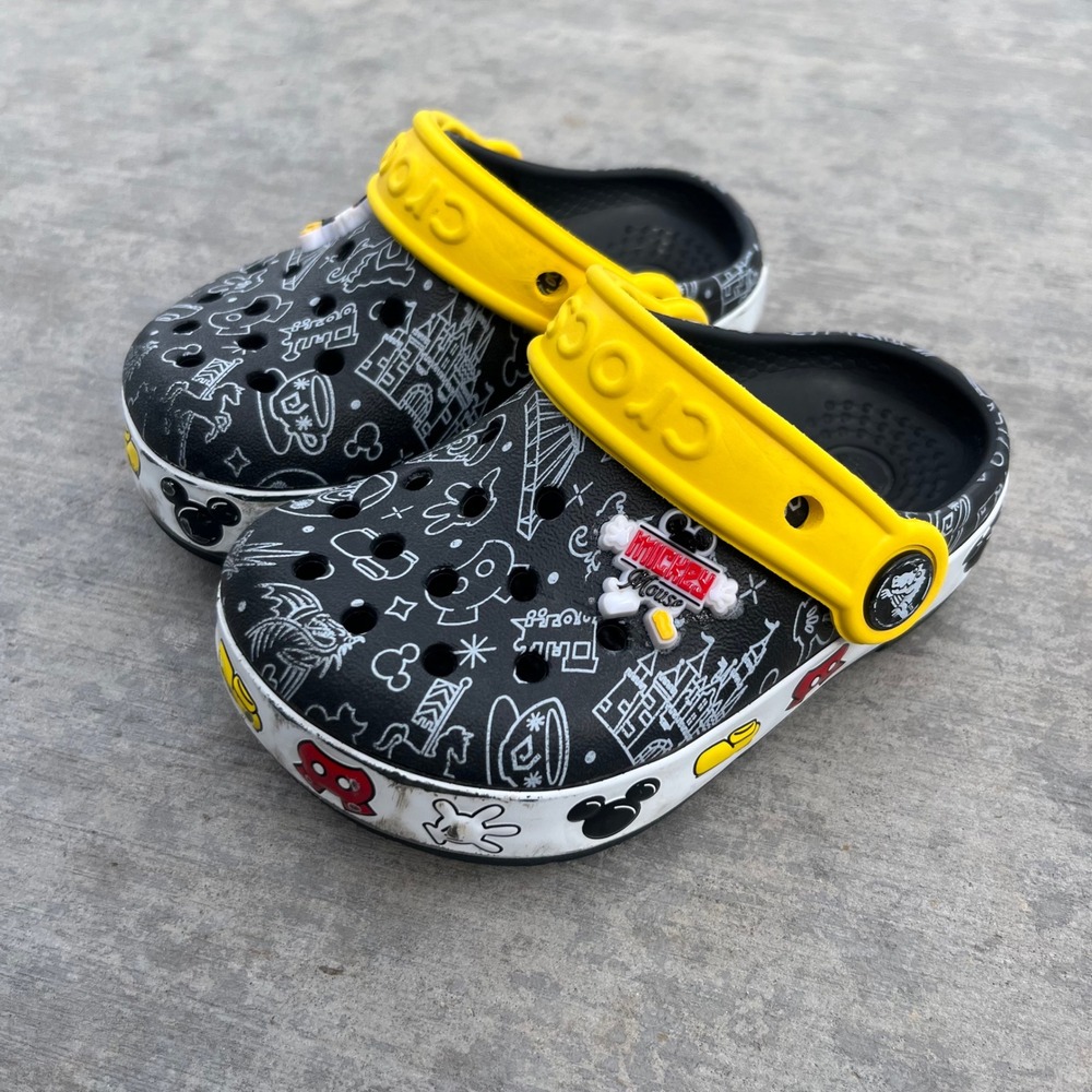 Crocs Kids Mickey Mouse Disney Parks Clogs Black Yellow Toddler Size 7 207102
